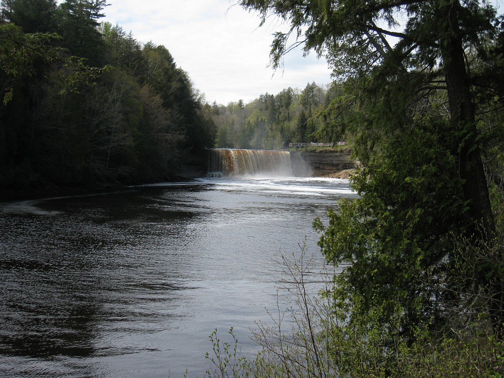 Mackinaw Island Area May 2008 1261.jpg - May 24 2008 a trip to Mackinac City for a 5 M race and a visit to Mackinac Island. A day to the UP, Paradise, Whitefish Point and Tahquamen Falls. This was followed by trips to Petoskey and Charlevoix.